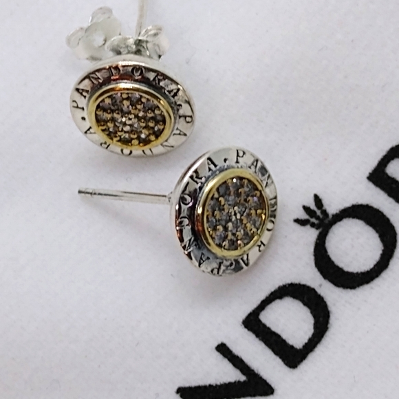 Pandora Paved Logo Studs